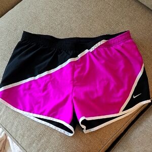 Nile Women's Dri-Fit Running Shorts Medium